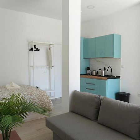Готель Casa De Huespedes Carabanchel1 Мадрид Екстер'єр фото